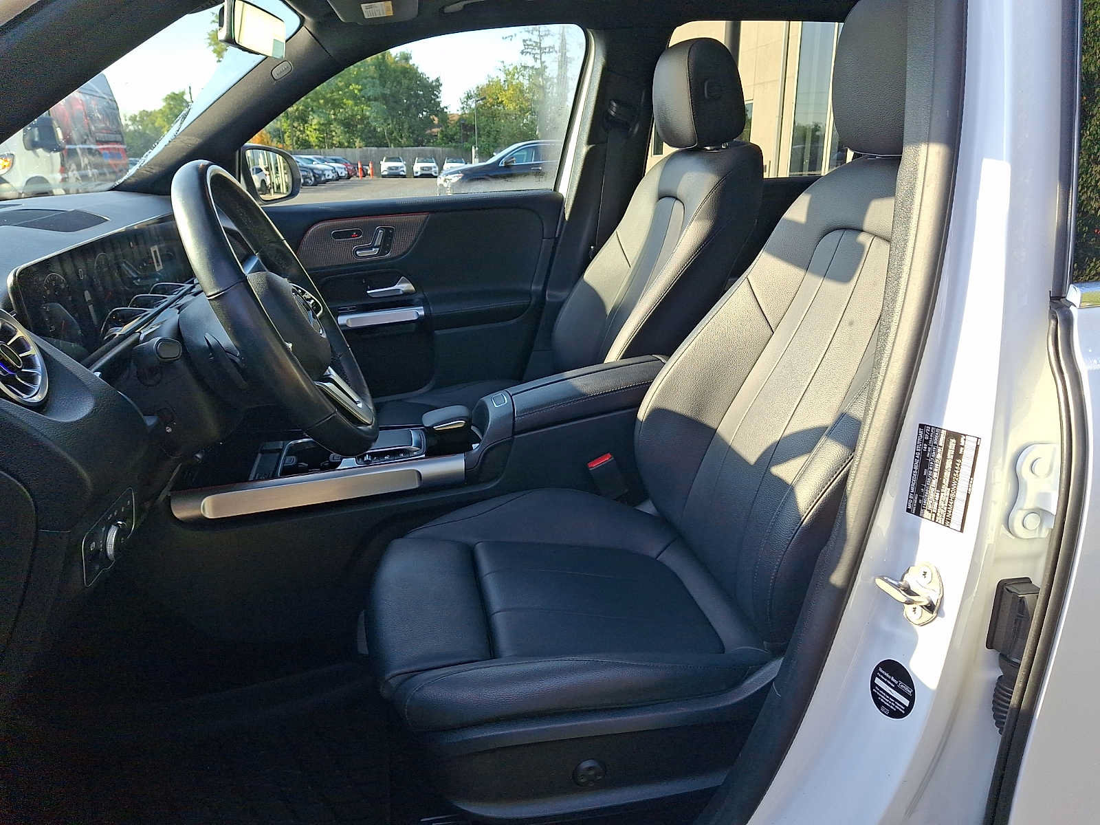 Certified 2022 Mercedes-Benz GLB 250 4MATIC image 10