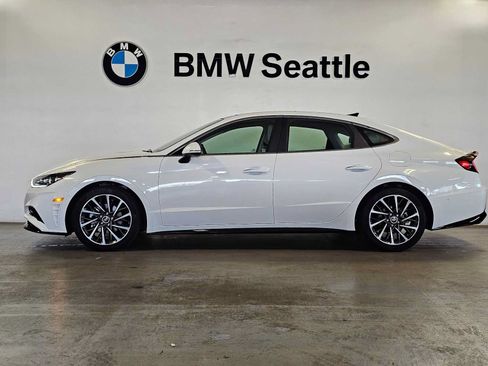 Used 2023 Hyundai Sonata Limited w/ Cargo Package FWD image 3