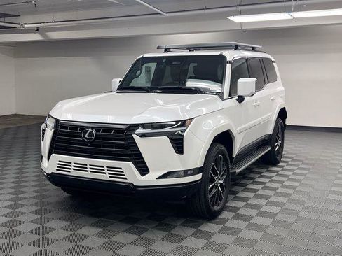 Certified 2026 Lexus GX 550 w/ Accessory Package (31) AWD/4WD image 2