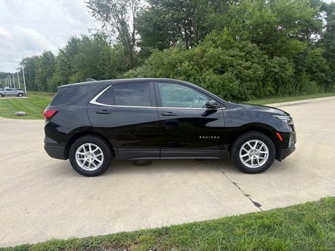 Used 2024 Chevrolet Equinox LT FWD image 10