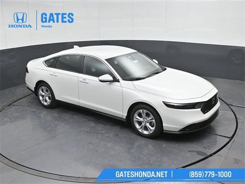 New 2025 Honda Accord LX image 40