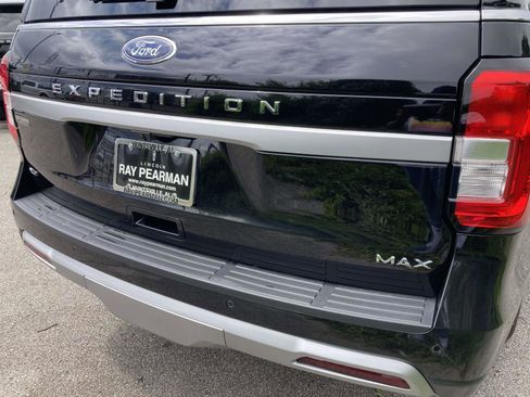 Used 2024 Ford Expedition Max XLT RWD image 4