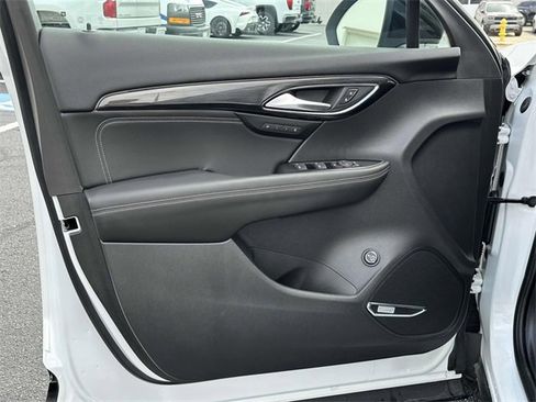 Used 2023 Buick Envision Essence w/ Technology Package I image 10