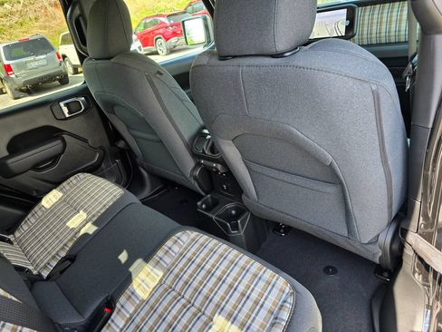 New 2026 Jeep Gladiator Mojave AWD/4WD image 23
