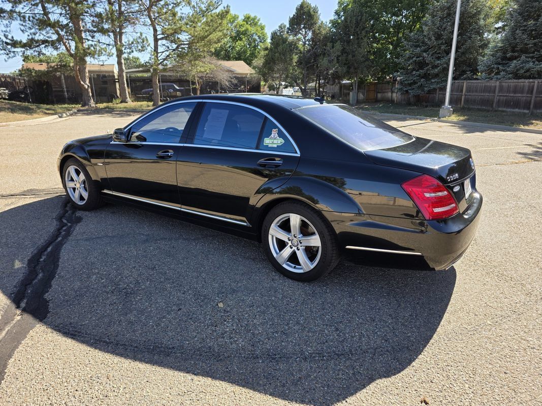 Used 2012 Mercedes-Benz S 550 4MATIC image 3