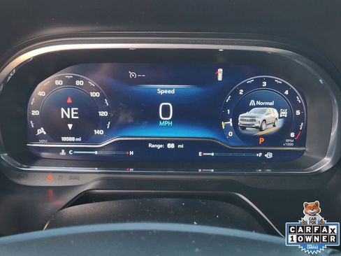 Used 2024 Chevrolet Tahoe Premier w/ Premium Package image 21