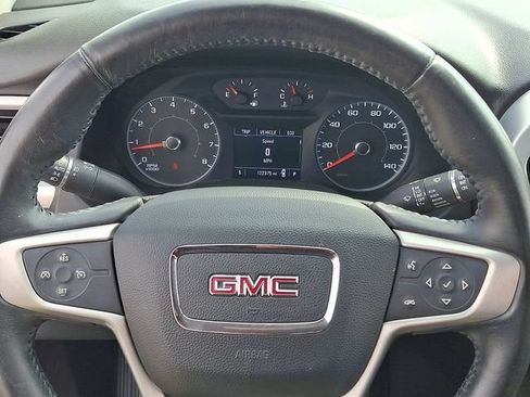 Used 2017 GMC Acadia SLE FWD image 21