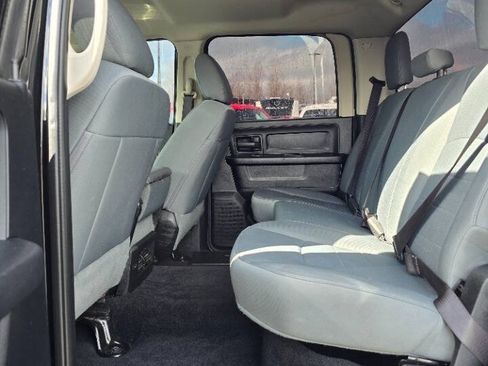 Used 2017 RAM 2500 Tradesman w/ Chrome Appearance Group AWD/4WD image 12
