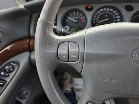 Used 2000 Buick Le Sabre Custom w/ Luxury Opt Pkg image 11