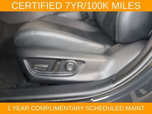 Used 2025 Toyota Camry XSE FWD image 16