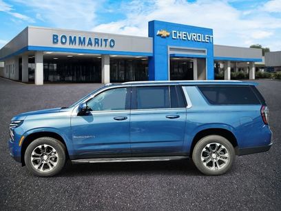 New 2026 Chevrolet Suburban LT w/ Comfort Package