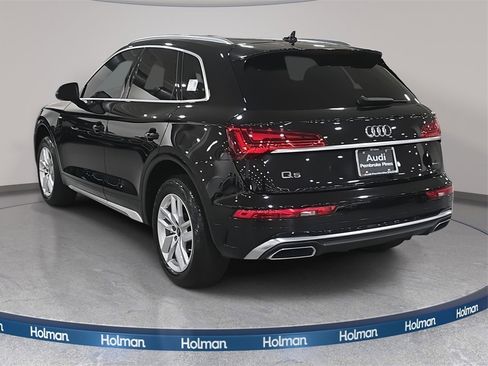 Used 2023 Audi Q5 2.0T Premium w/ Convenience Package image 8