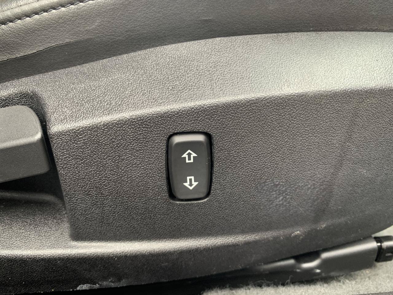 Used 2013 Chevrolet Malibu LT w/ Power Convenience Package FWD image 39