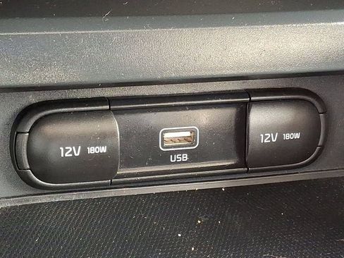 Certified 2021 Kia Soul LX image 24