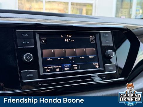 Used 2022 Volkswagen Taos S image 21