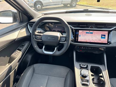 New 2026 Jeep Cherokee Laredo AWD/4WD image 17