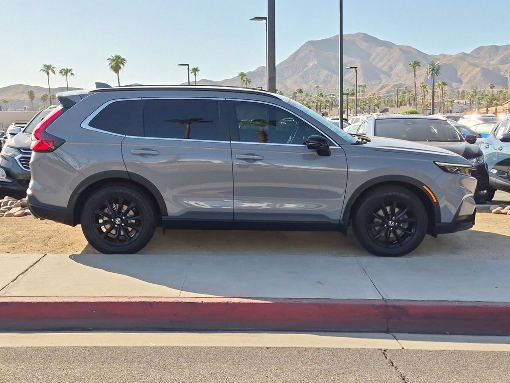 Used 2025 Honda CR-V Sport-L image 5