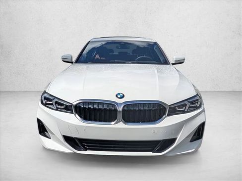 Used 2025 BMW 330i Sedan w/ Convenience Package image 2