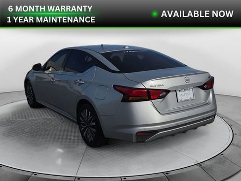 Used 2024 Nissan Altima 2.5 SV image 3