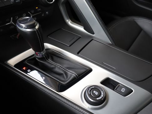 Used 2016 Chevrolet Corvette Stingray Coupe w/ 2LT Preferred Equipment Group image 26