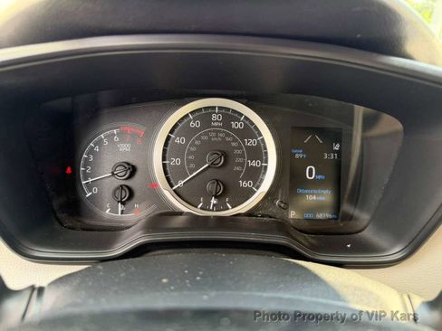 Used 2021 Toyota Corolla LE FWD image 18