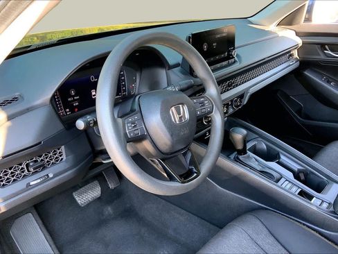 Used 2025 Honda Accord LX image 15
