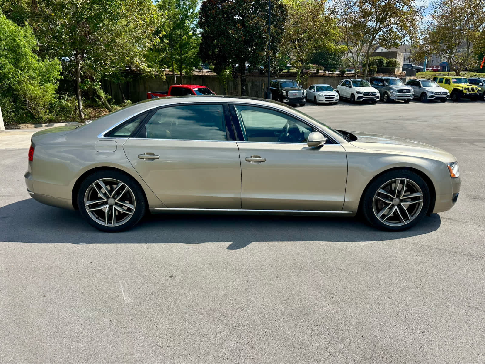 Used 2012 Audi A8 L 4.2 AWD/4WD image 4