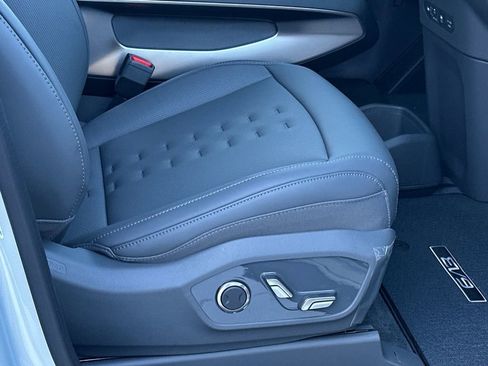 New 2026 Kia EV9 Wind image 15