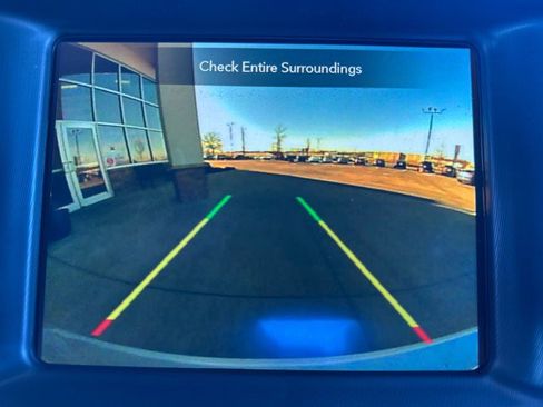 Used 2023 Dodge Charger SXT image 14