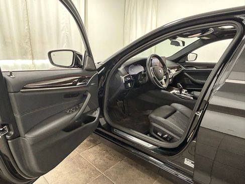 Used 2023 BMW 530i xDrive w/ Premium Package AWD/4WD image 24