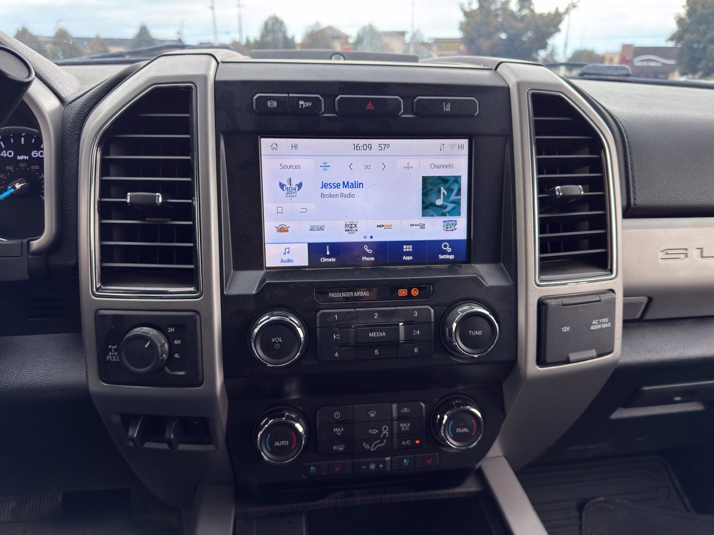 Used 2020 Ford F250 Lariat AWD/4WD image 7