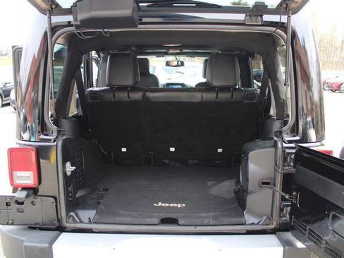 Used 2014 Jeep Wrangler Unlimited Sahara w/ Dual Top Group image 21