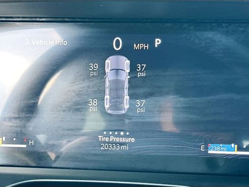Used 2025 Jeep Grand Cherokee Limited AWD/4WD image 12