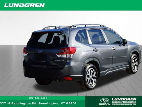 Certified 2023 Subaru Forester Premium image 3