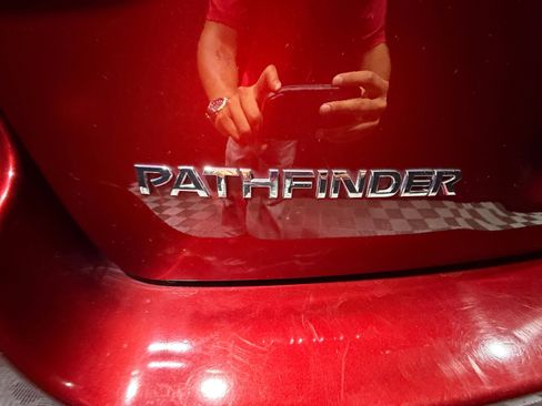 Used 2019 Nissan Pathfinder SV image 24