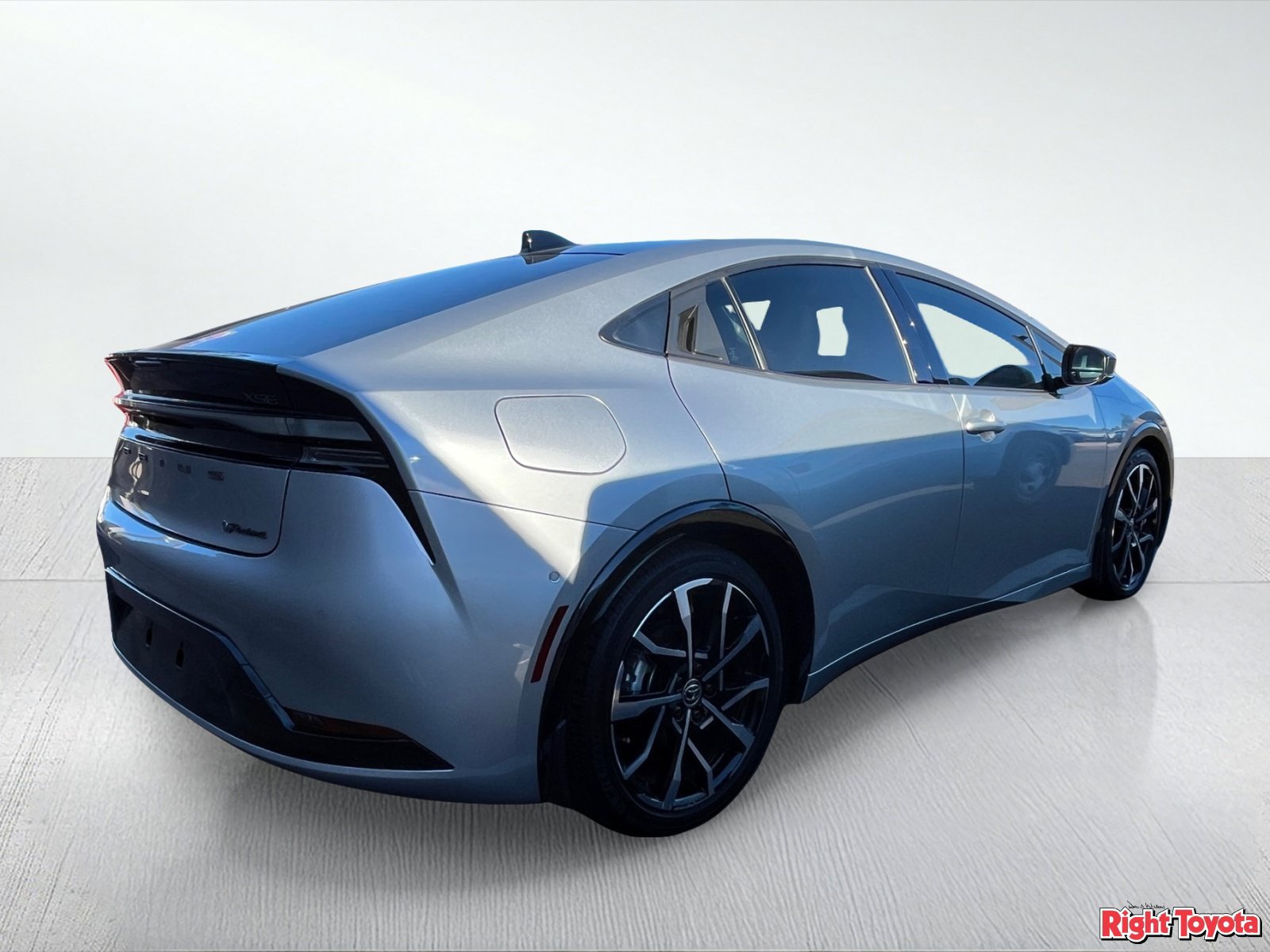 Certified 2024 Toyota Prius Prime Premium w/ Advanced Technology Package FWD image 4