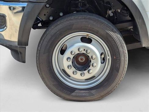 New 2024 RAM 5500 Tradesman w/ Chrome Appearance Group image 16