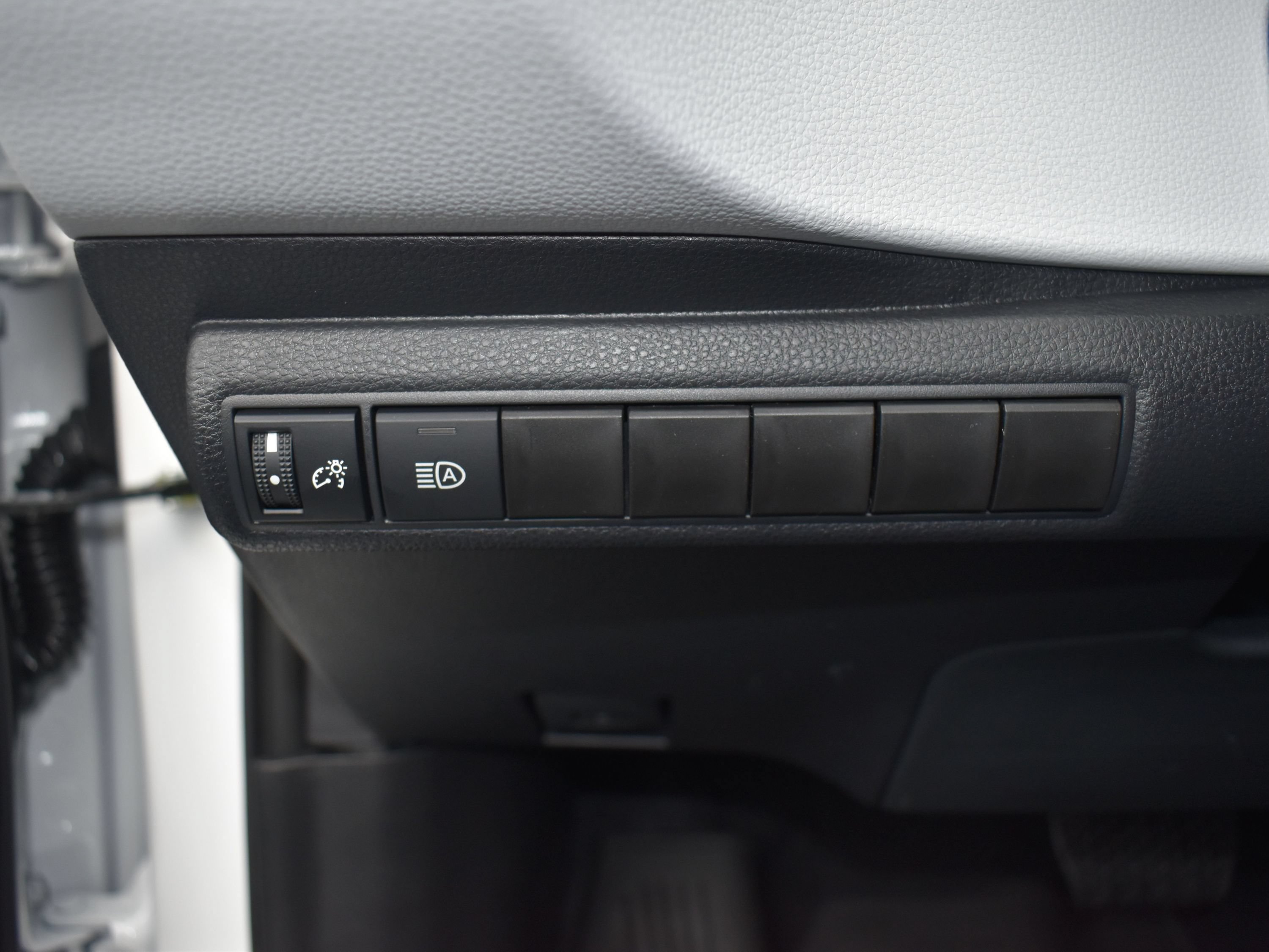 Used 2026 Toyota Corolla SE FWD image 17