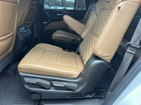 Used 2021 Cadillac Escalade Sport w/ Driver Assist Tech Package image 26
