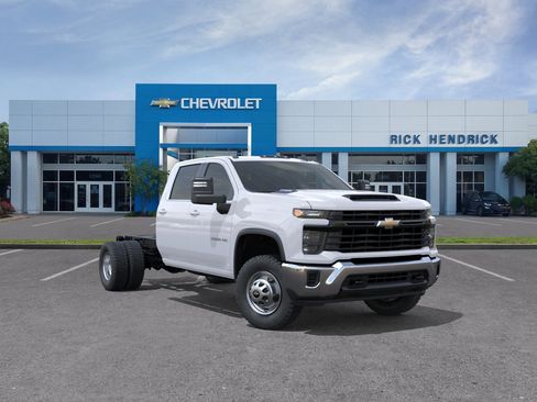 New 2026 Chevrolet Silverado 3500 W/T AWD/4WD image 2