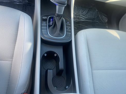 Used 2024 Hyundai Kona SEL image 21