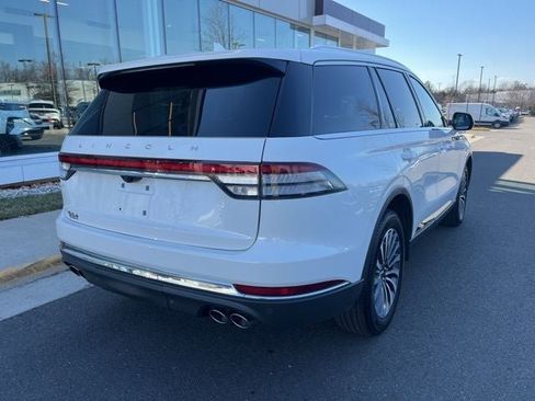 Certified 2024 Lincoln Aviator AWD w/ Premium Package image 9