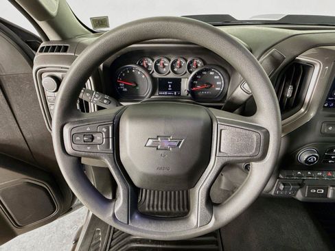 Used 2024 Chevrolet Silverado 1500 Custom Trail Boss AWD/4WD image 4