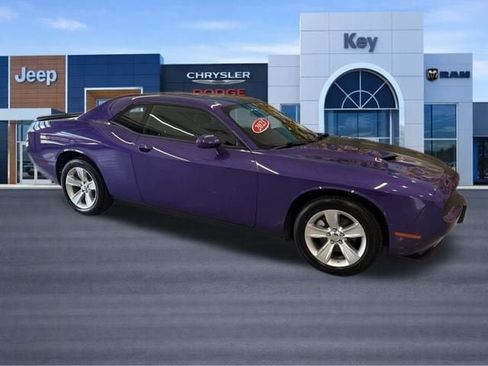 Used 2023 Dodge Challenger SXT w/ Cold Weather Group RWD image 10
