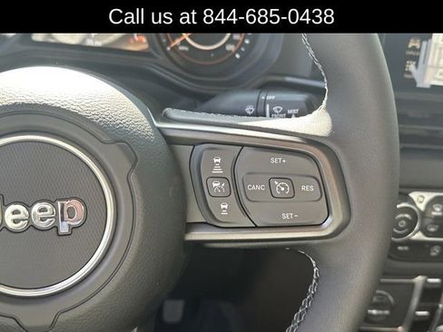 New 2025 Jeep Gladiator Sport w/ Premium Package image 3