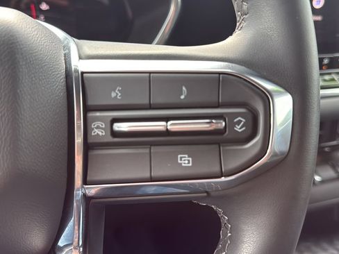 Used 2023 GMC Canyon Elevation w/ Convenience Package AWD/4WD image 13