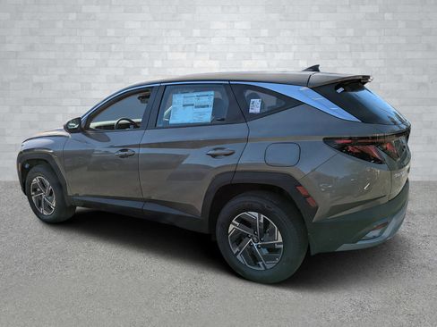New 2026 Hyundai Tucson Blue SE image 7