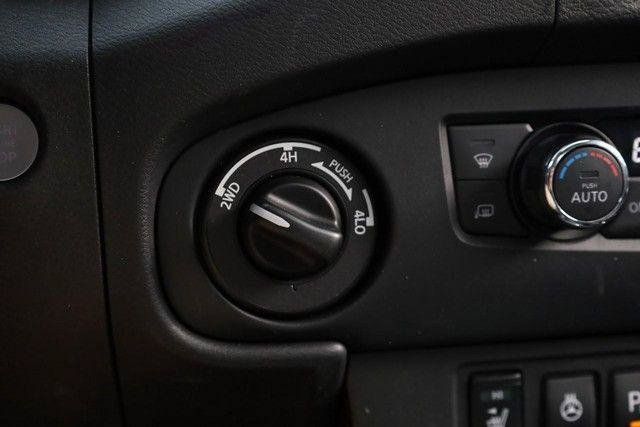 Used 2022 Nissan Frontier SV w/ SV Premium Package AWD/4WD image 16