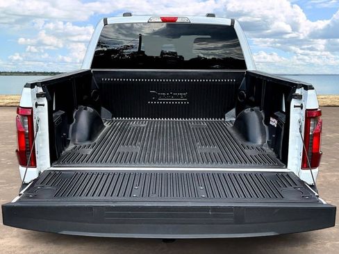 Used 2025 Ford F150 XLT w/ Equipment Group 301A Standard AWD/4WD image 9