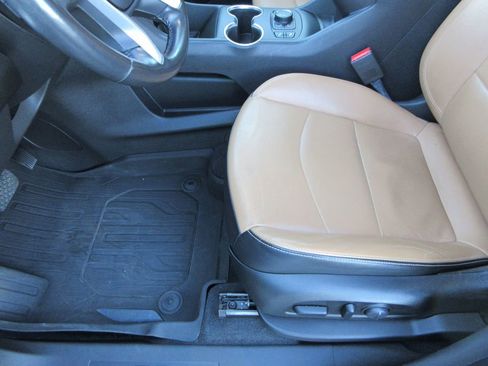 Used 2021 GMC Terrain SLT w/ LPO, Floor Liner Package image 21